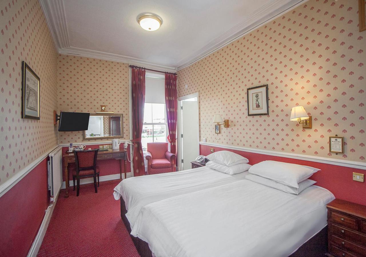 The Royal Hotel 3*