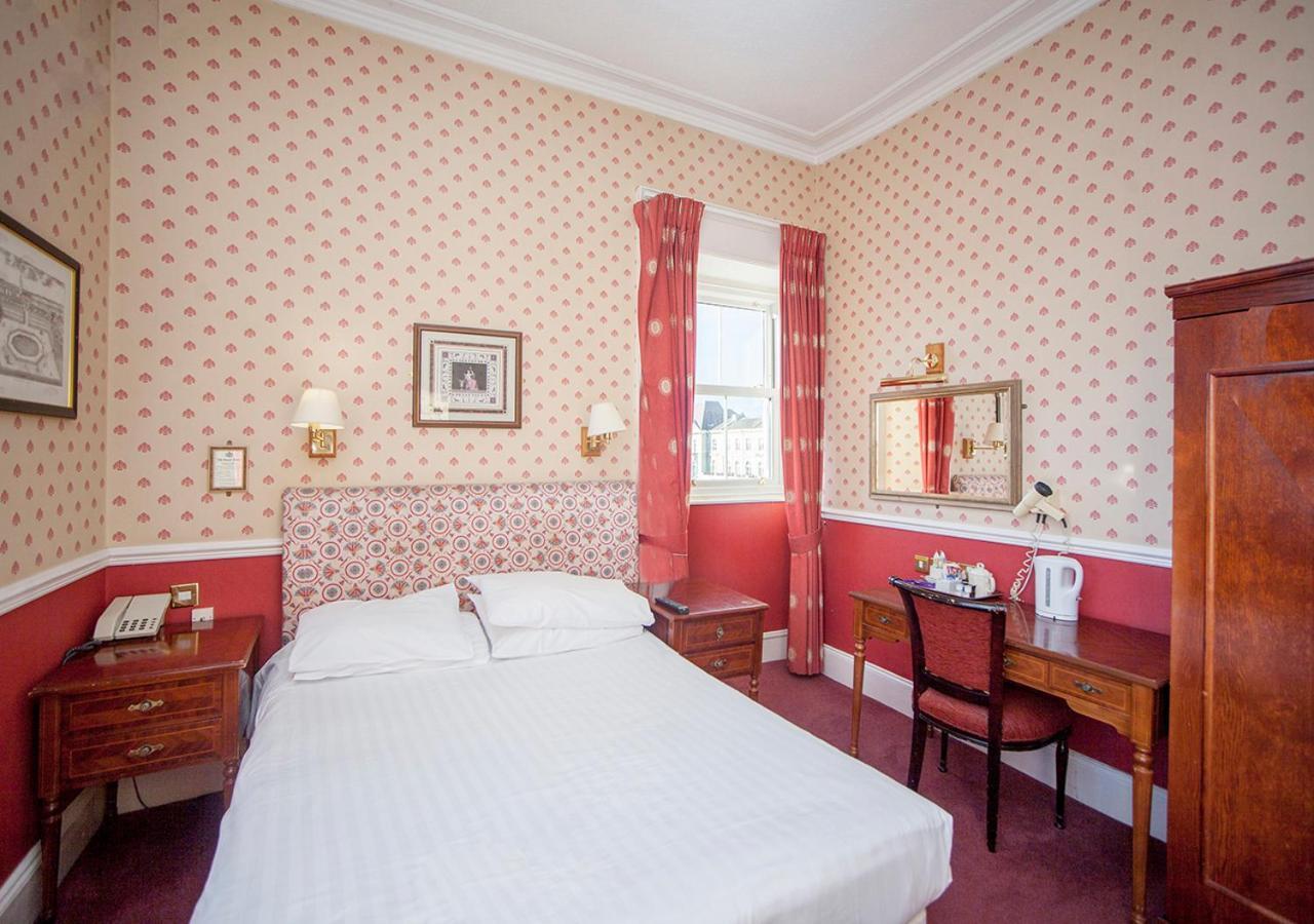 The Royal Hotel 3*